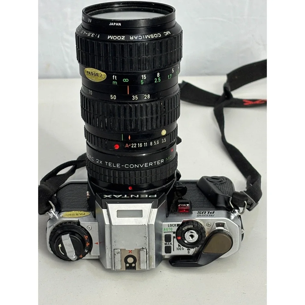 Pentax Program Plus 35mm SLR Camera With Zoom 28-80mm f/3.5-4.5 Lens Vintage 90s